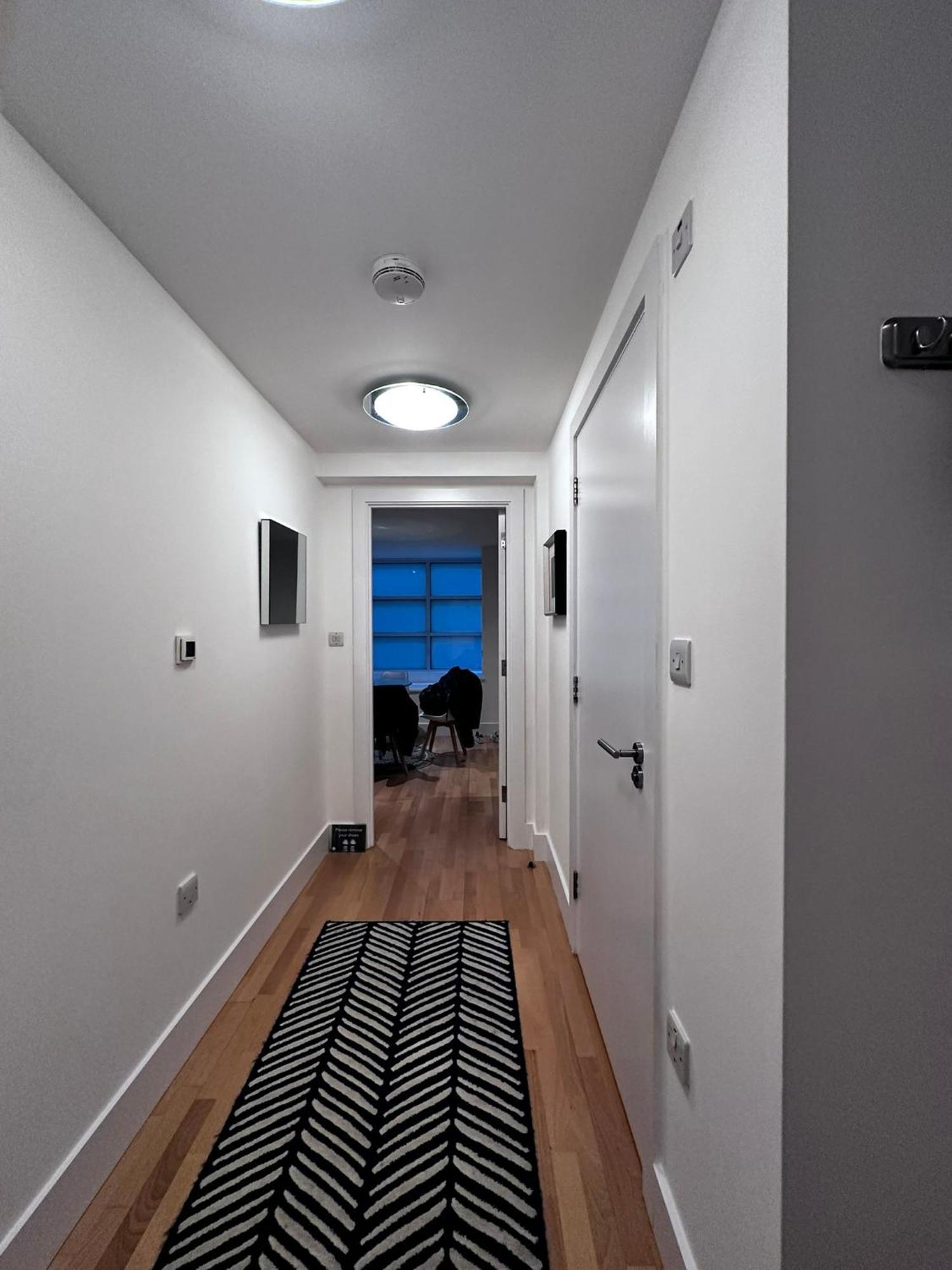 Modern In Central By River Thames London